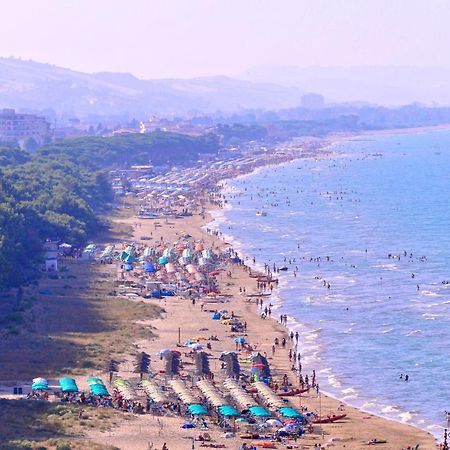 Green Bay Village Пинето Экстерьер фото