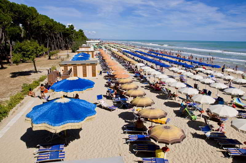 Green Bay Village Пинето Экстерьер фото